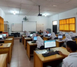 Kegiatan pembelajaran komputer di Tanjung Morawa